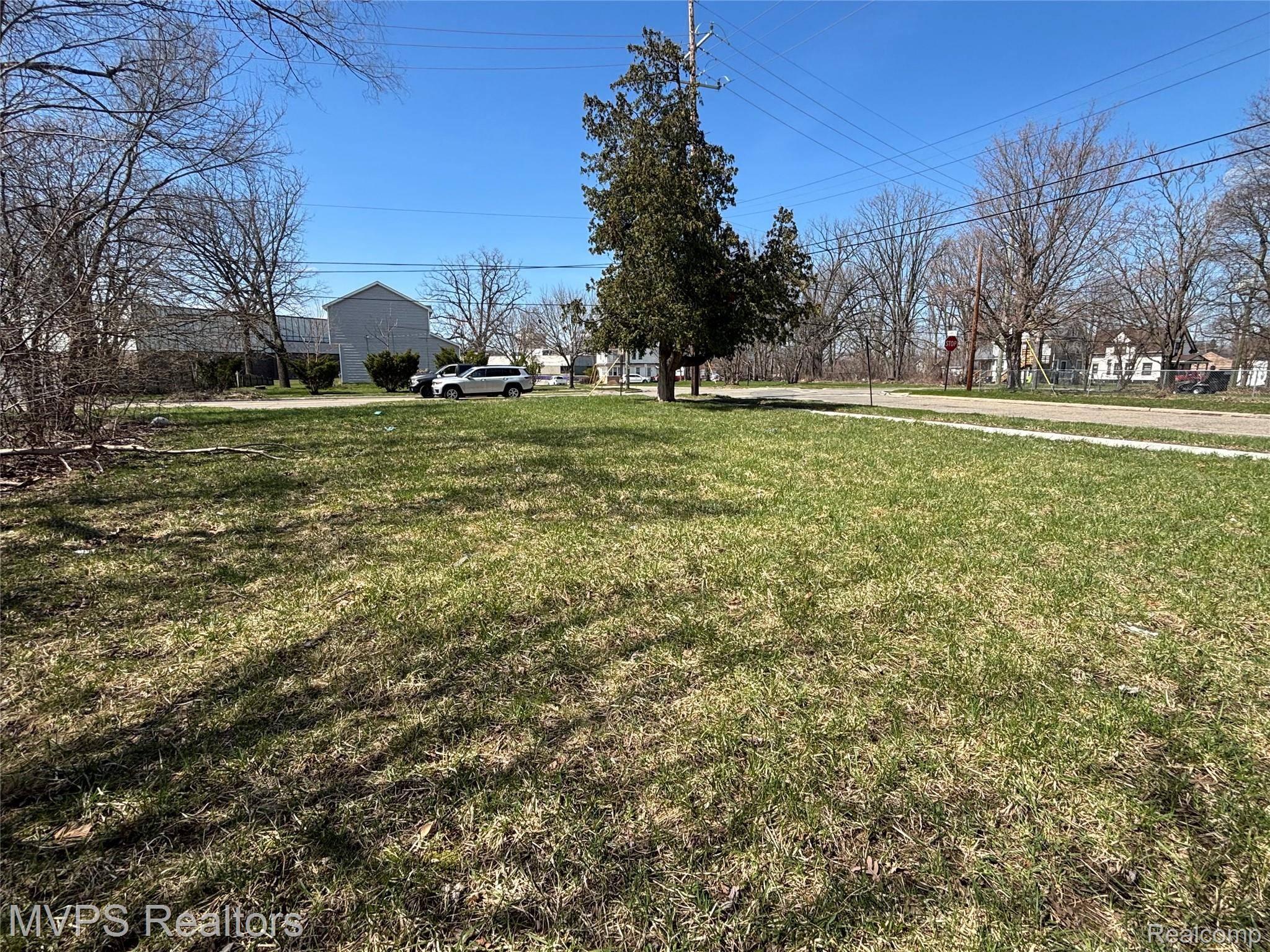 51 S South Paddock ST, Pontiac, MI 48342