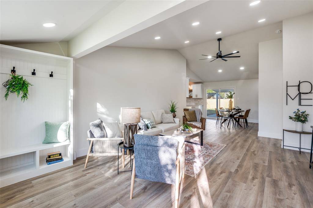 13817 Pyramid Drive, Farmers Branch, TX 75234