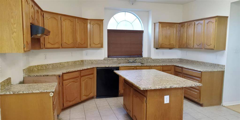 707 E Grubb Drive, Mesquite, TX 75149