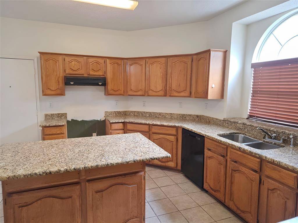 707 E Grubb Drive, Mesquite, TX 75149