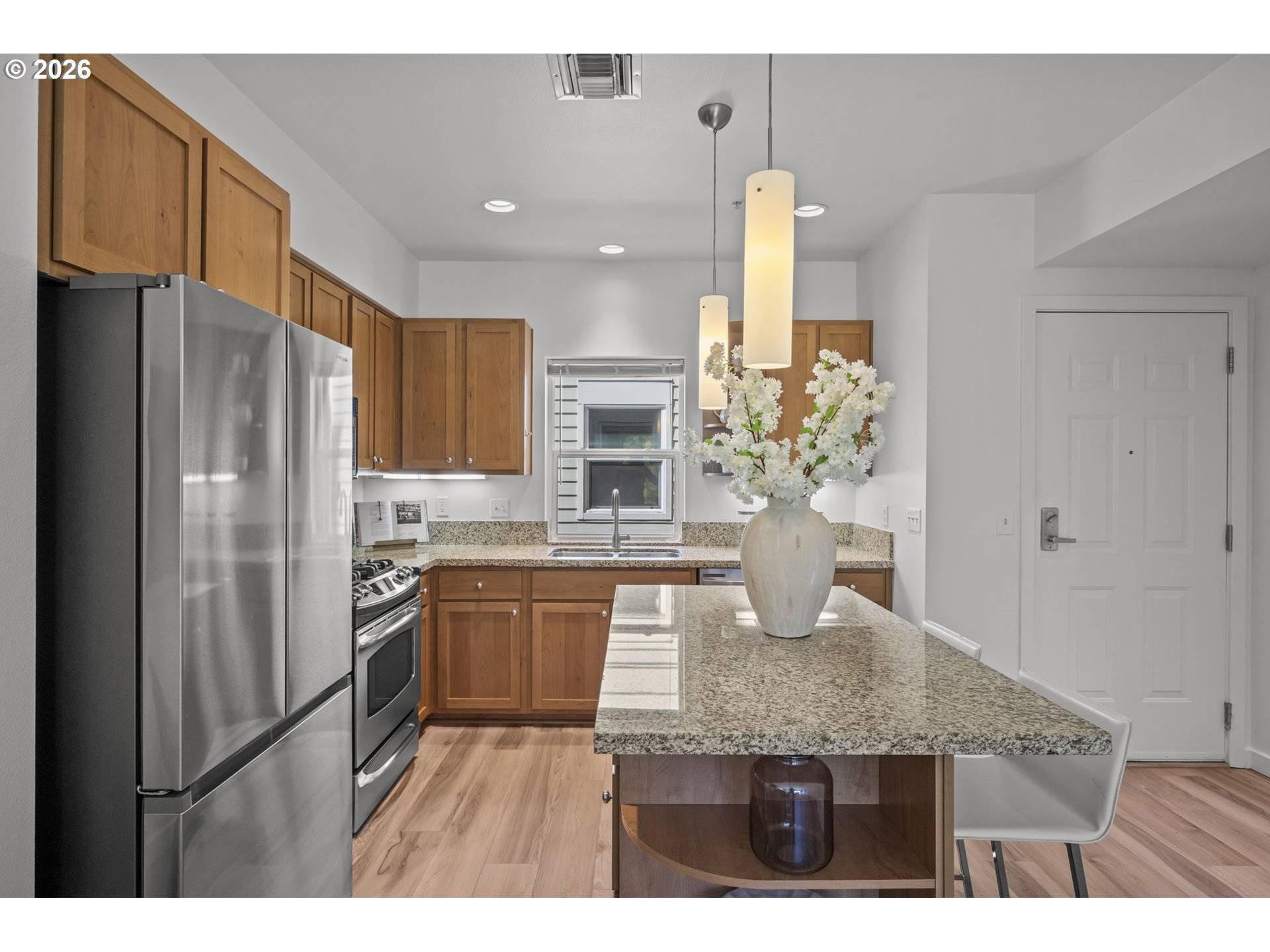 10606 SE MAIN ST #204, Milwaukie, OR 97222