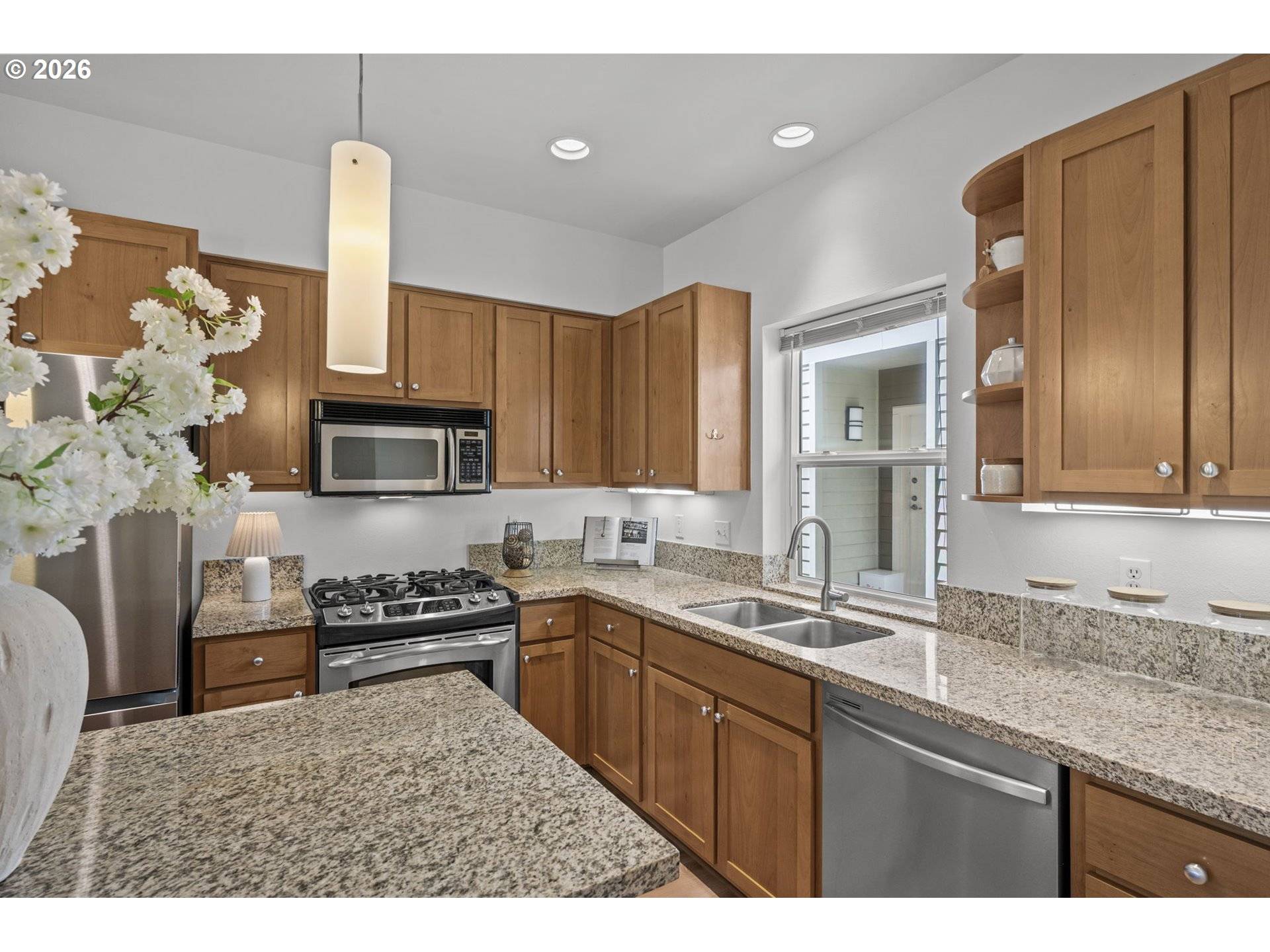 10606 SE MAIN ST #204, Milwaukie, OR 97222