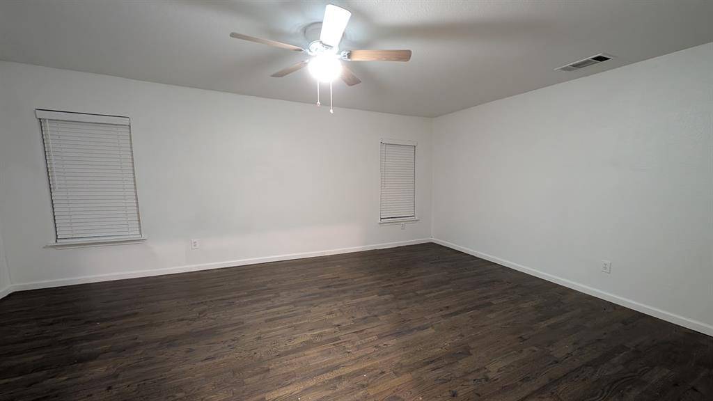 1406 Eastus Drive, Dallas, TX 75208