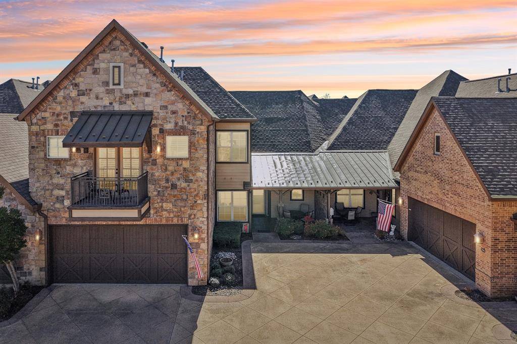 310 Watermere Drive #310, Southlake, TX 76092