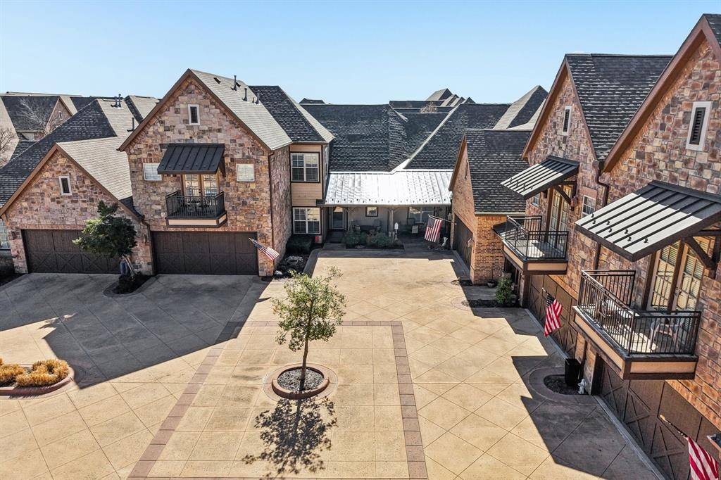 310 Watermere Drive #310, Southlake, TX 76092