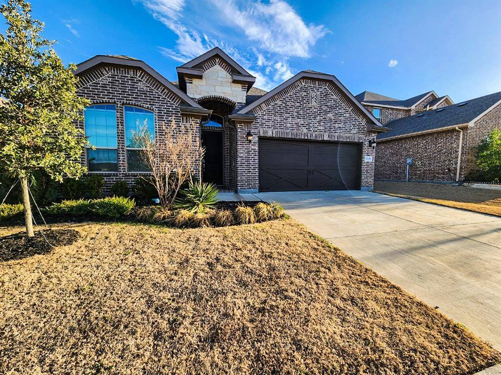 1318 Byars Drive, Arlington, TX 76002