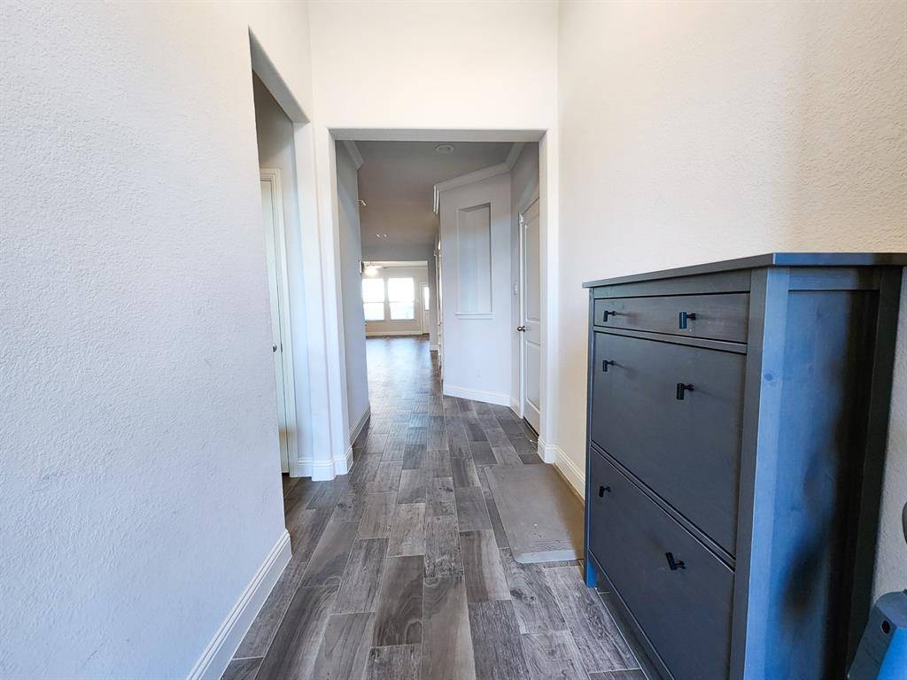 1318 Byars Drive, Arlington, TX 76002