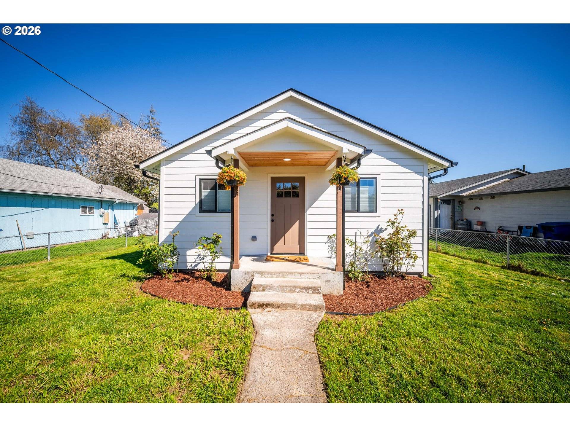 804 S 7TH AVE, Kelso, WA 98626