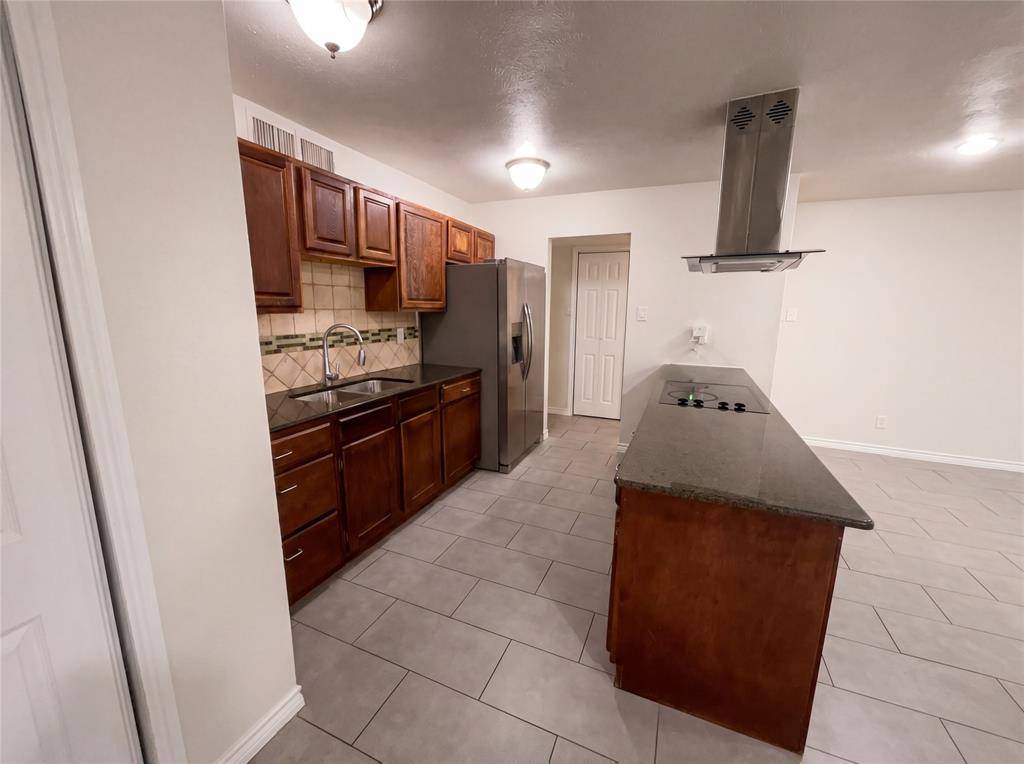 3732 Sugarberry Drive, Mesquite, TX 75150