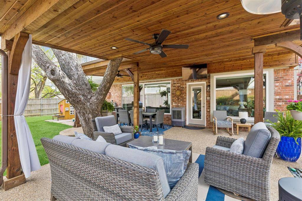 113 Lake Forest Court, Garland, TX 75044