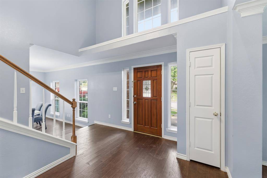 1801 Rolling Ridge Drive, Grapevine, TX 76051