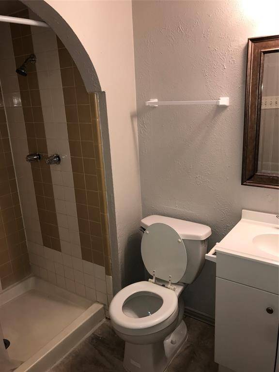 1004 Cross Bend Road, Plano, TX 75023