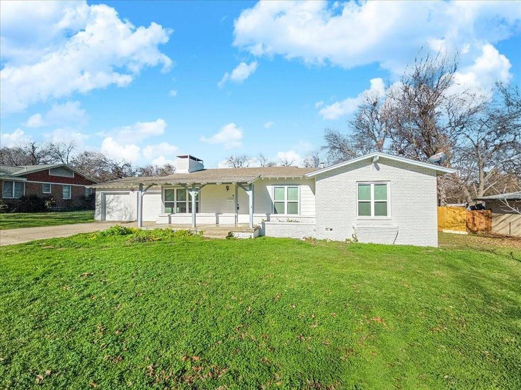 7015 Dover Lane, Richland Hills, TX 76118