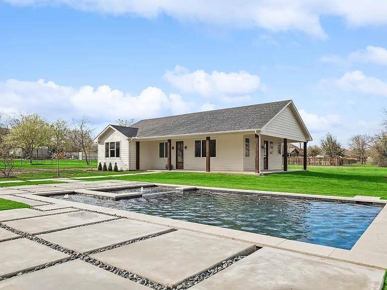 134 Crawford Road, Argyle, TX 76226