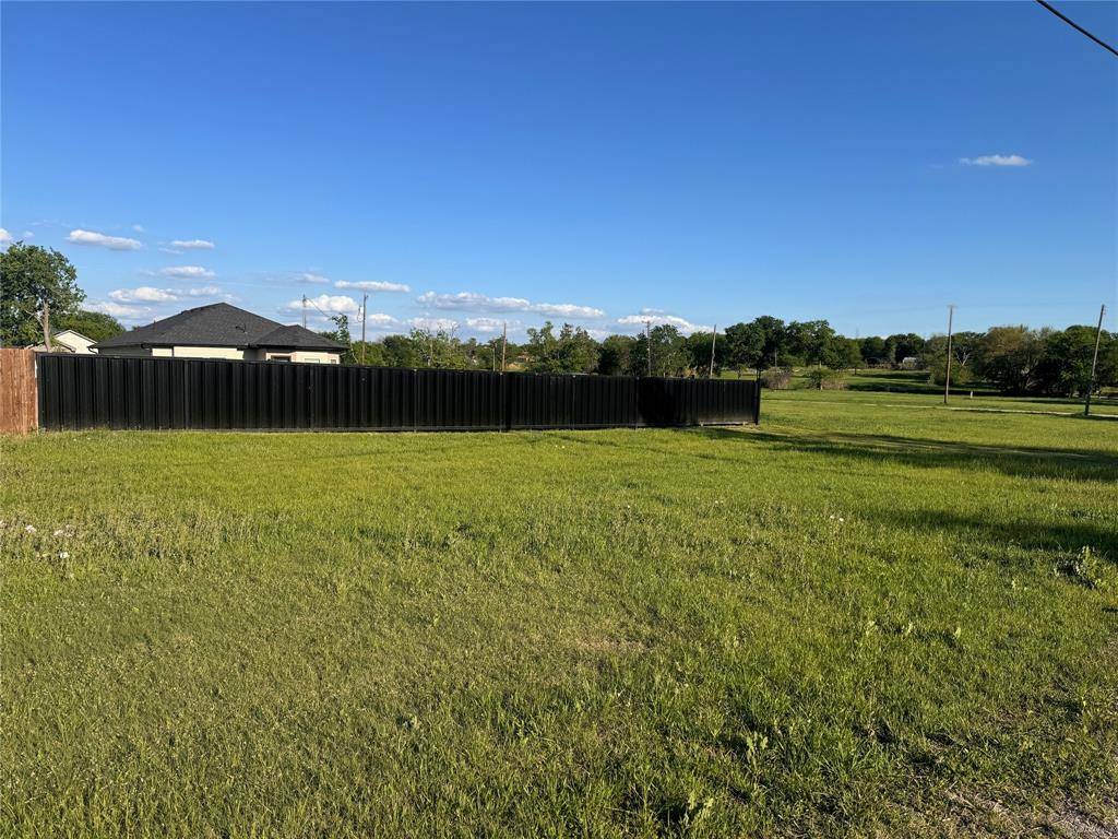 207 Pine Street, Hillsboro, TX 76645