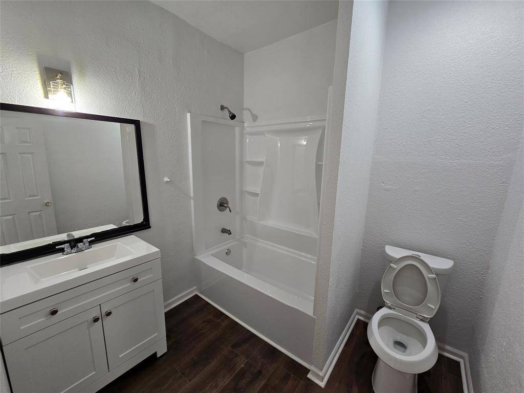 5004 E Side Avenue #103, Dallas, TX 75214