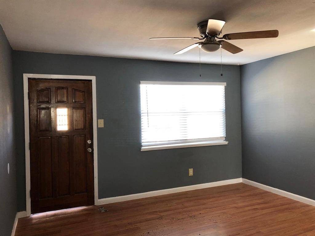 620 E Sears Street, Denison, TX 75021