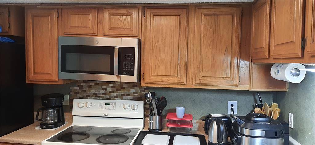 2121 Park Willow Lane #C, Arlington, TX 76011