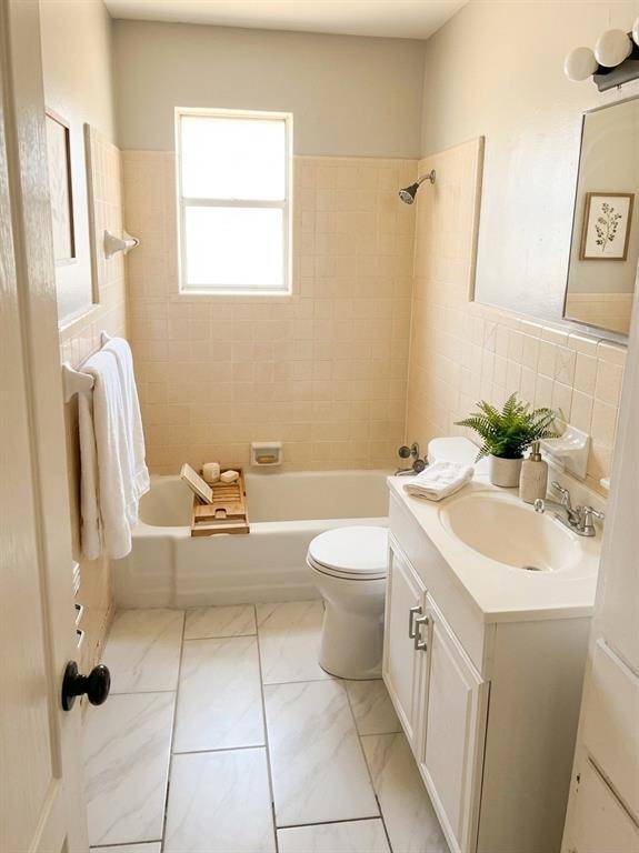 1910 Mercedes Road, Denton, TX 76205