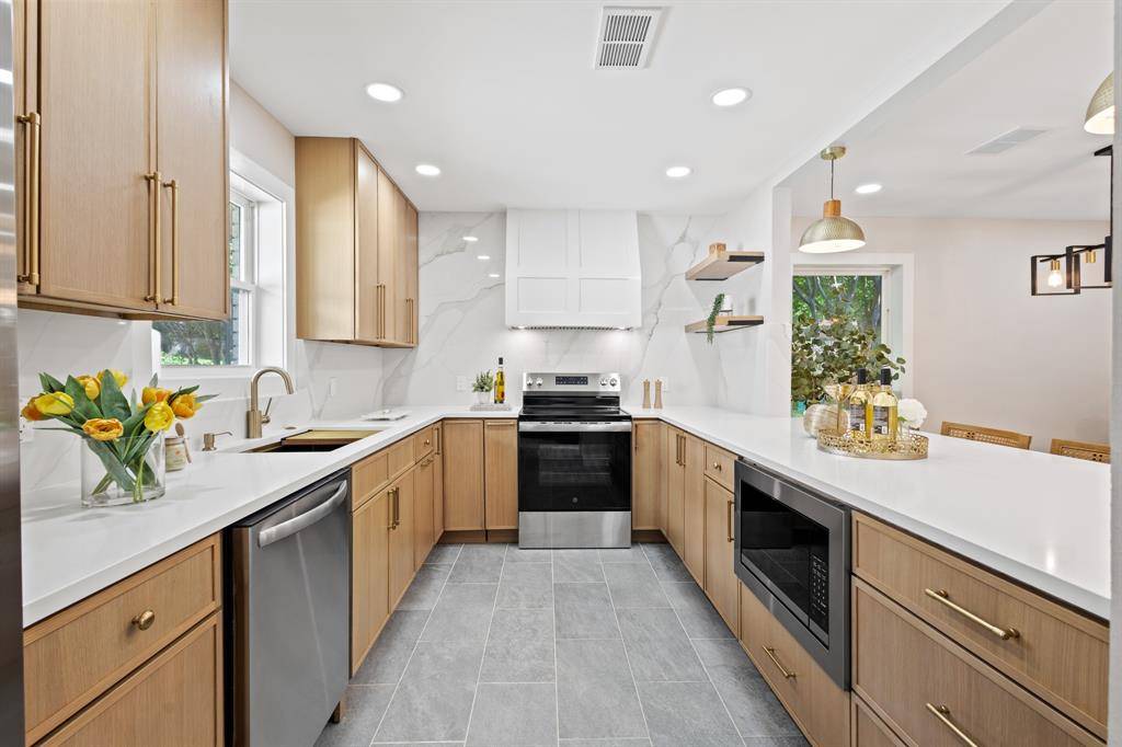 10528 Swallow Lane, Dallas, TX 75218