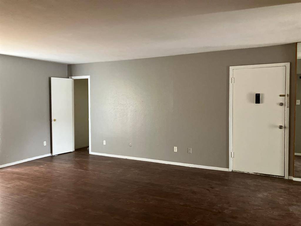 12888 Montfort Drive #207, Dallas, TX 75230