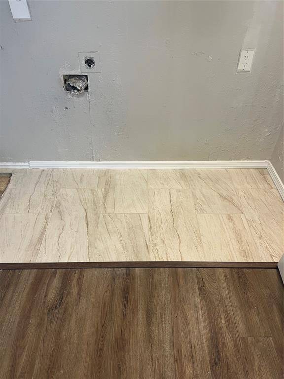 6028 Stoneybrook Drive, Fort Worth, TX 76112