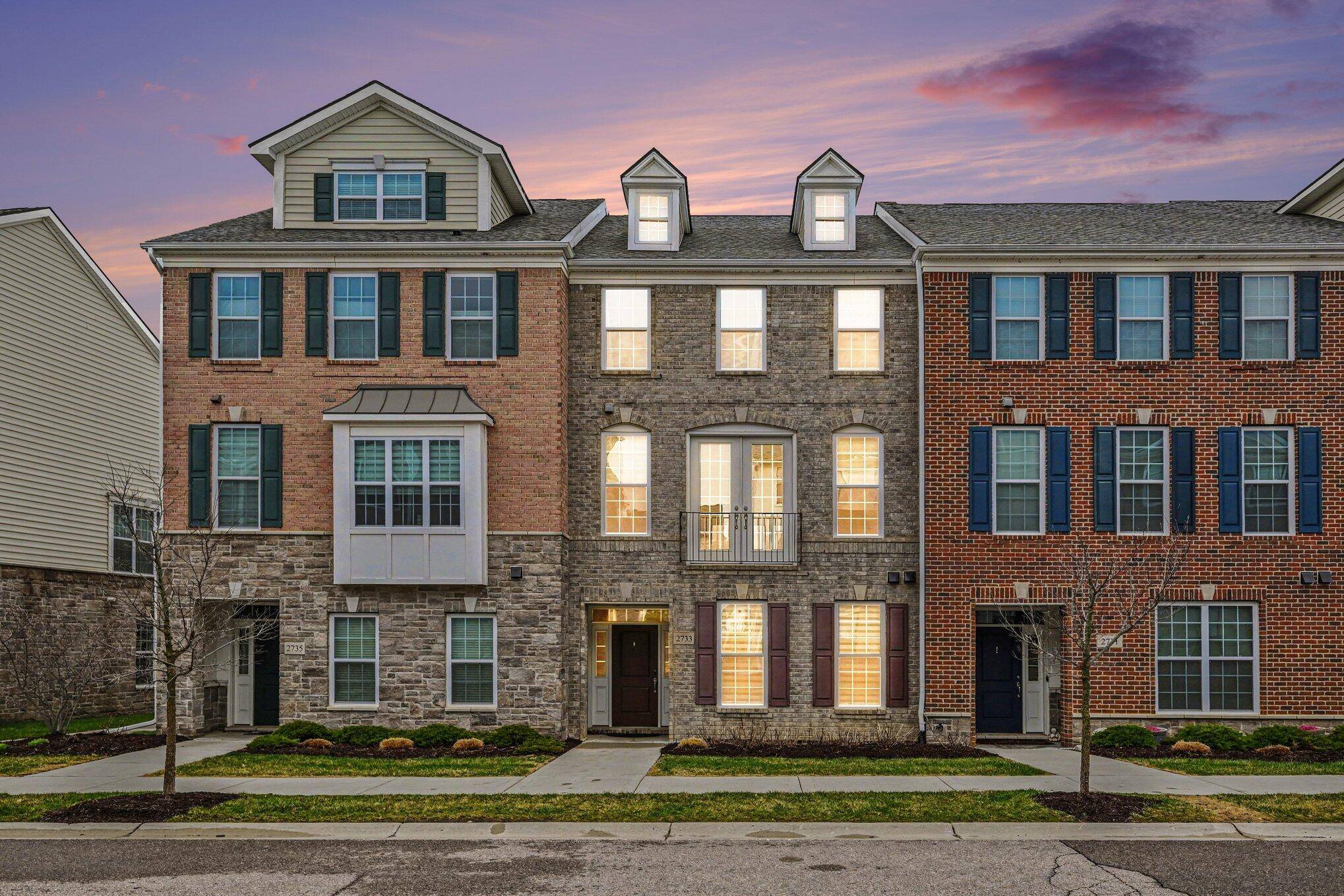 2733 S Spurway DR, Ann Arbor, MI 48105