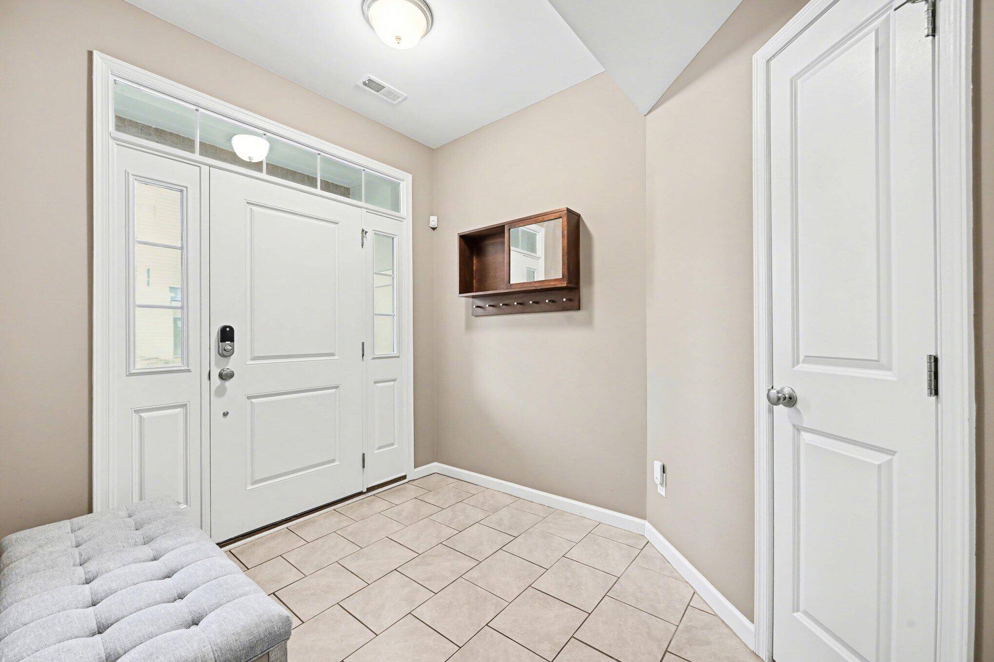 2733 S Spurway DR, Ann Arbor, MI 48105