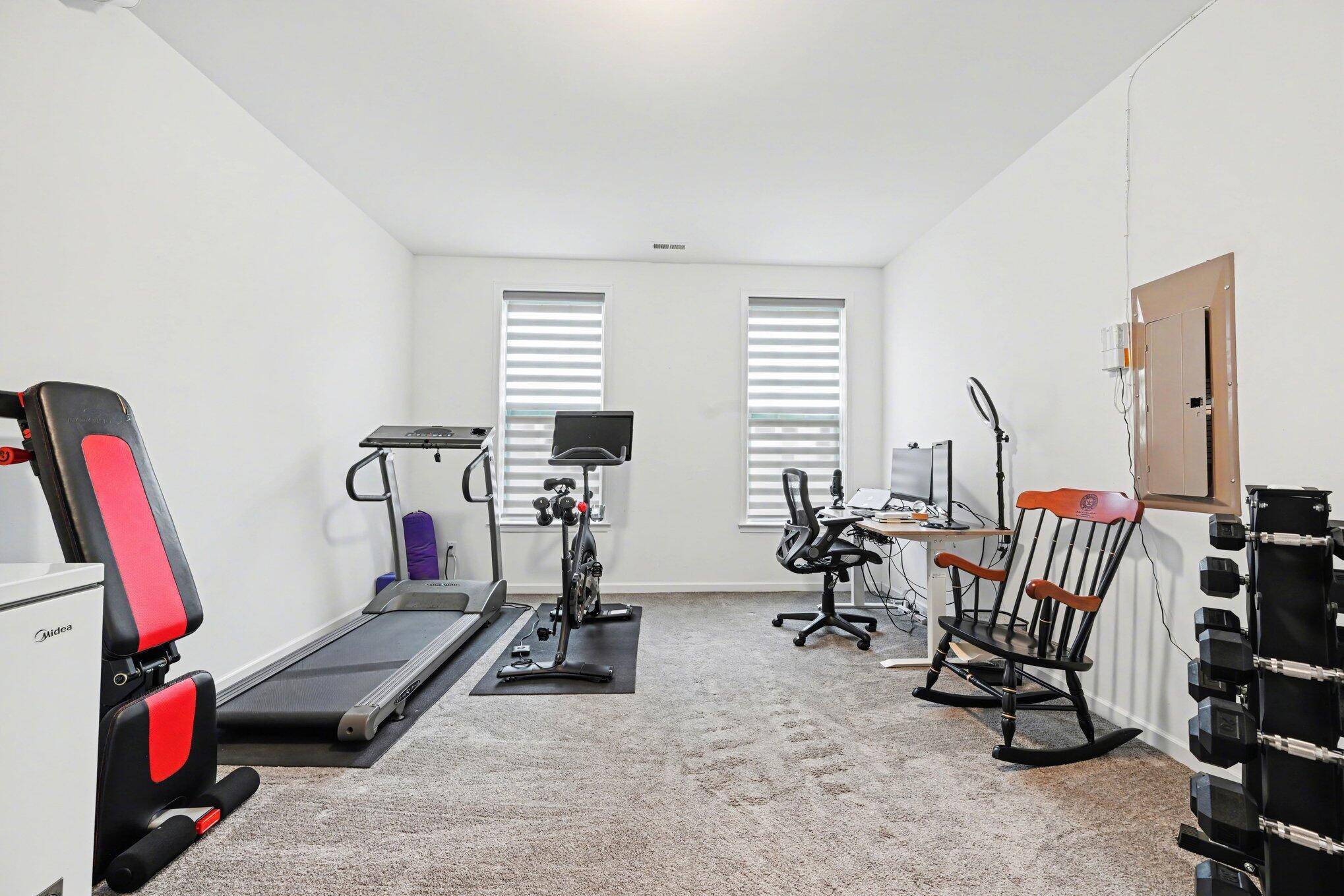 2733 S Spurway DR, Ann Arbor, MI 48105