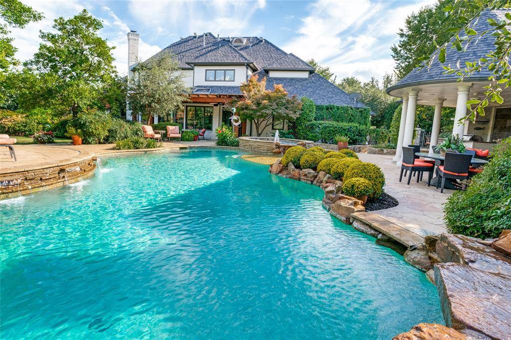 4731 N Lindhurst Avenue, Dallas, TX 75229