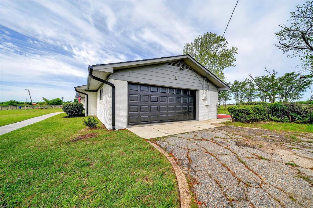 17490 Fm 47, Wills Point, TX 75169