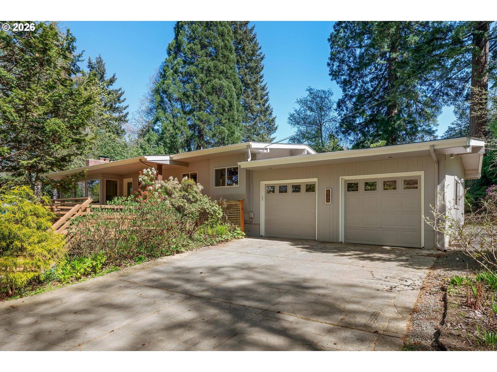 2591 GREENTREE RD, Lake Oswego, OR 97034