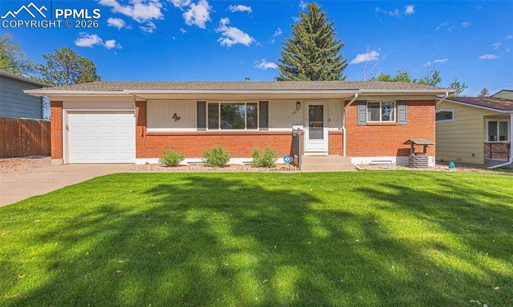 1215 Bowser DR, Colorado Springs, CO 80909