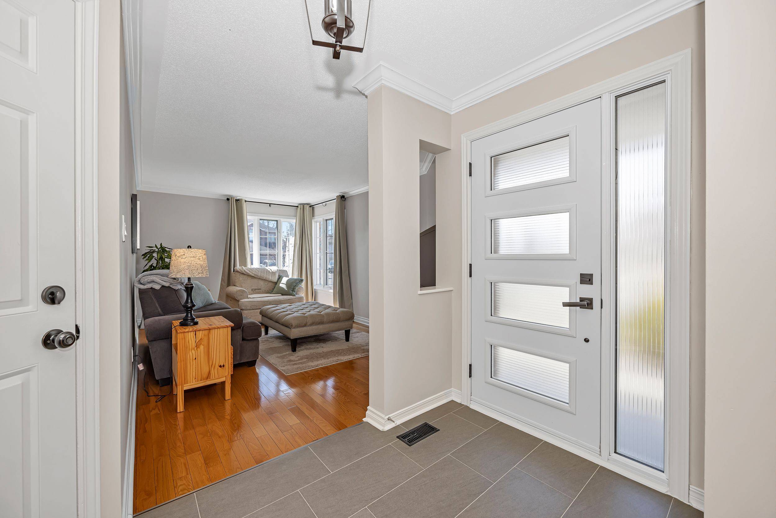 1611 Marley CRES, Cyrville - Carson Grove - Pineview, ON K1J 1C2