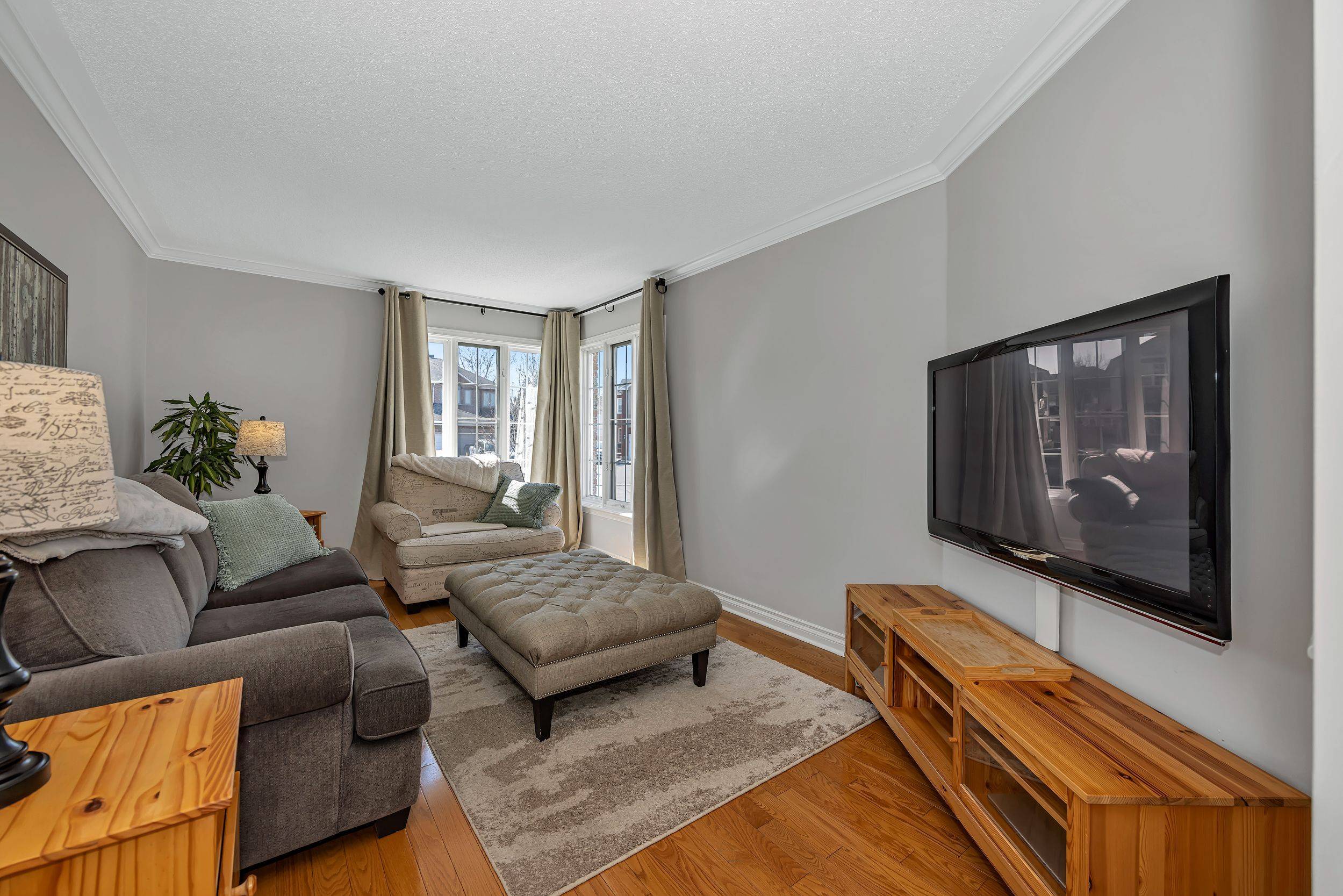 1611 Marley CRES, Cyrville - Carson Grove - Pineview, ON K1J 1C2