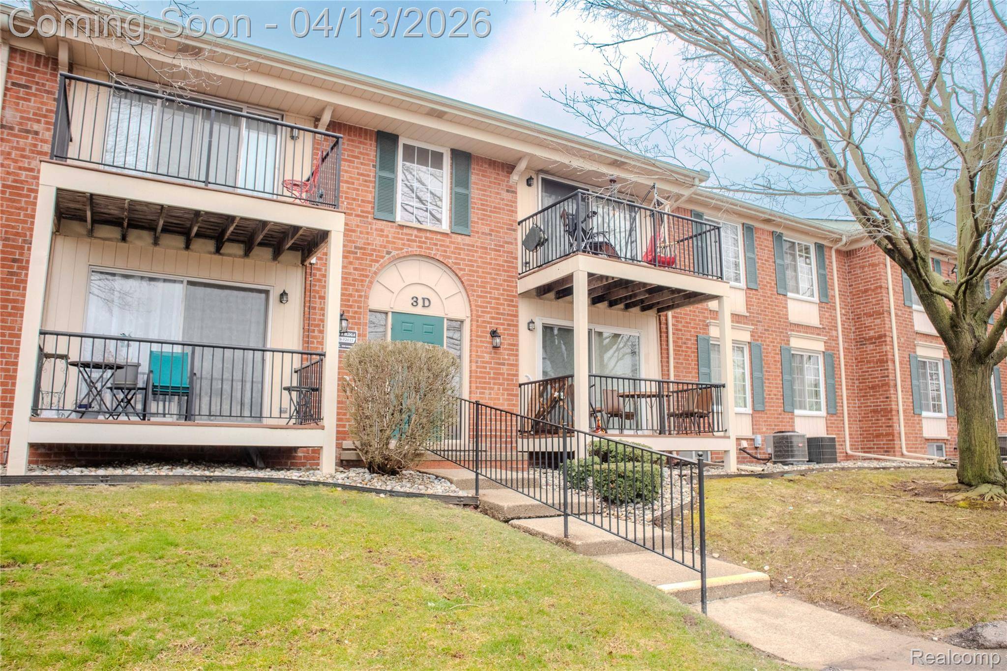 12025 Ina DR #98, Sterling Heights, MI 48312