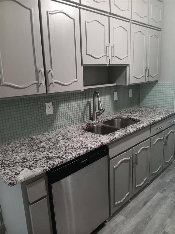 2906 Plaza Street, Arlington, TX 76010