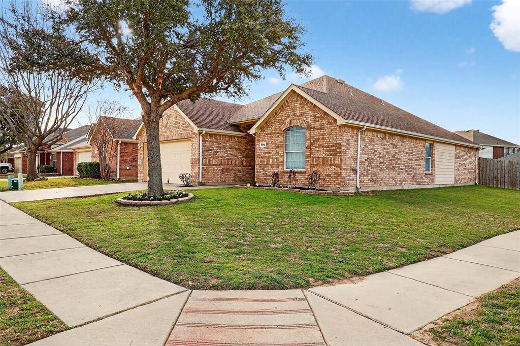 5145 Meandering Creek Court, Fort Worth, TX 76179