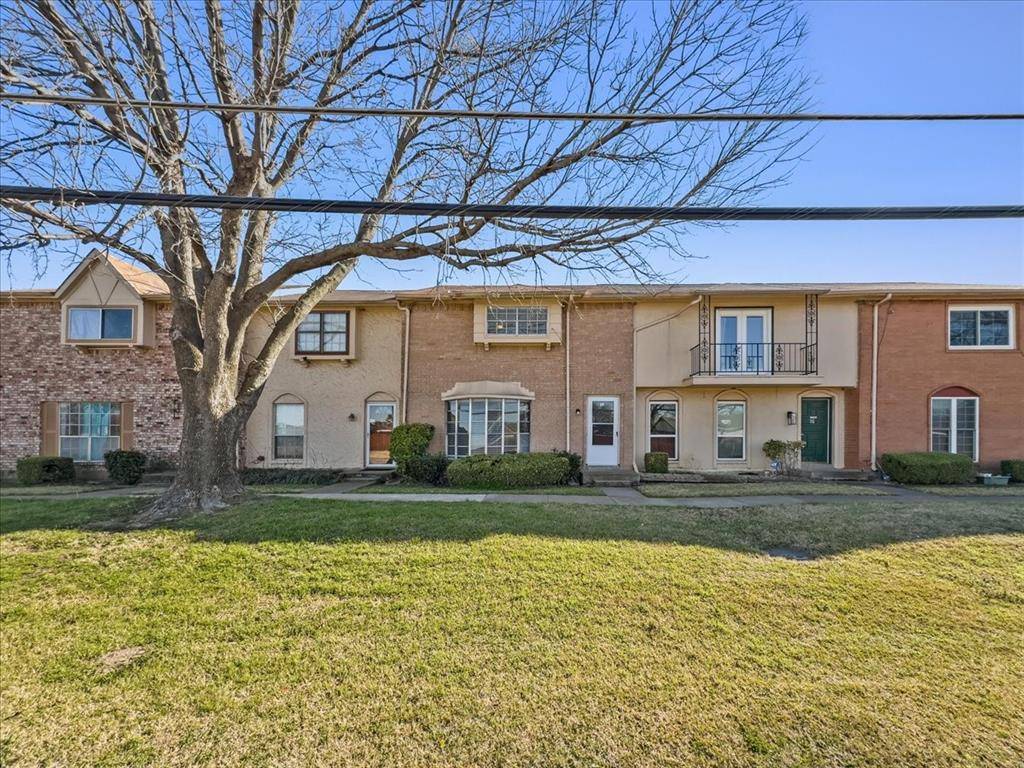 74 E Mountain Creek Court #2, Grand Prairie, TX 75052