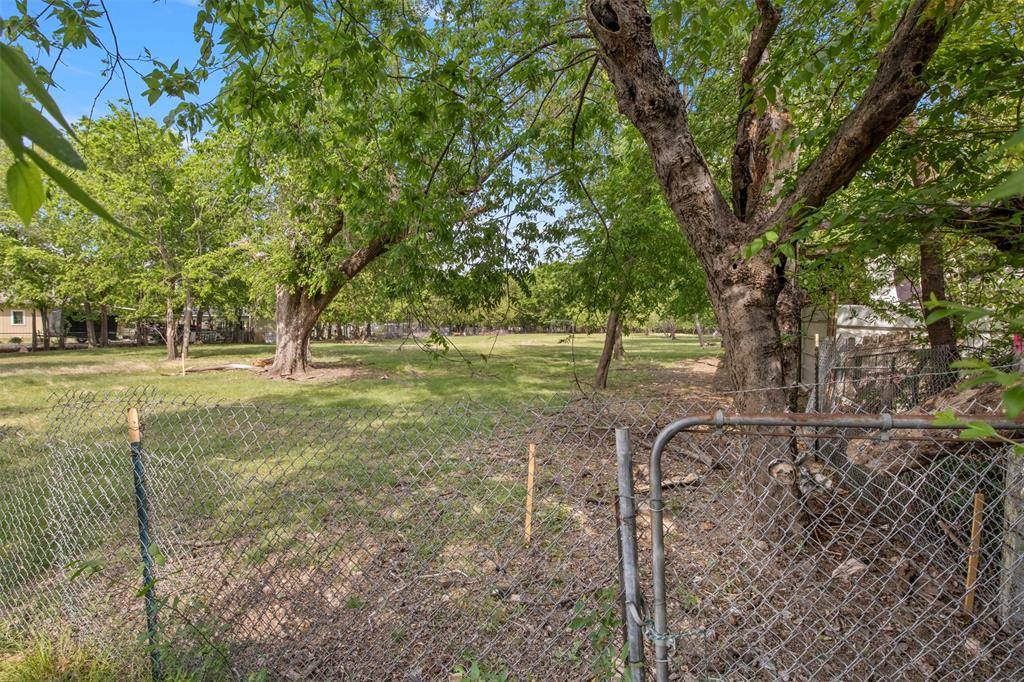 2820 Namur Street, Dallas, TX 75227