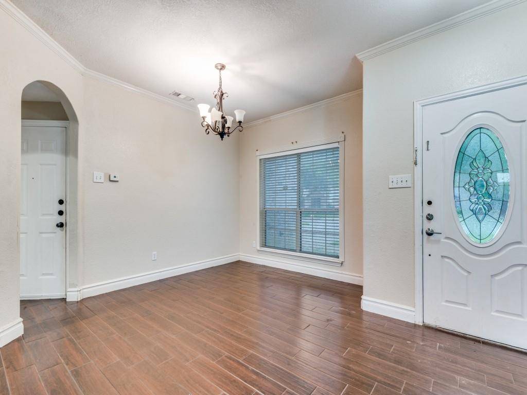 1145 Briar Oaks Drive, Irving, TX 75060