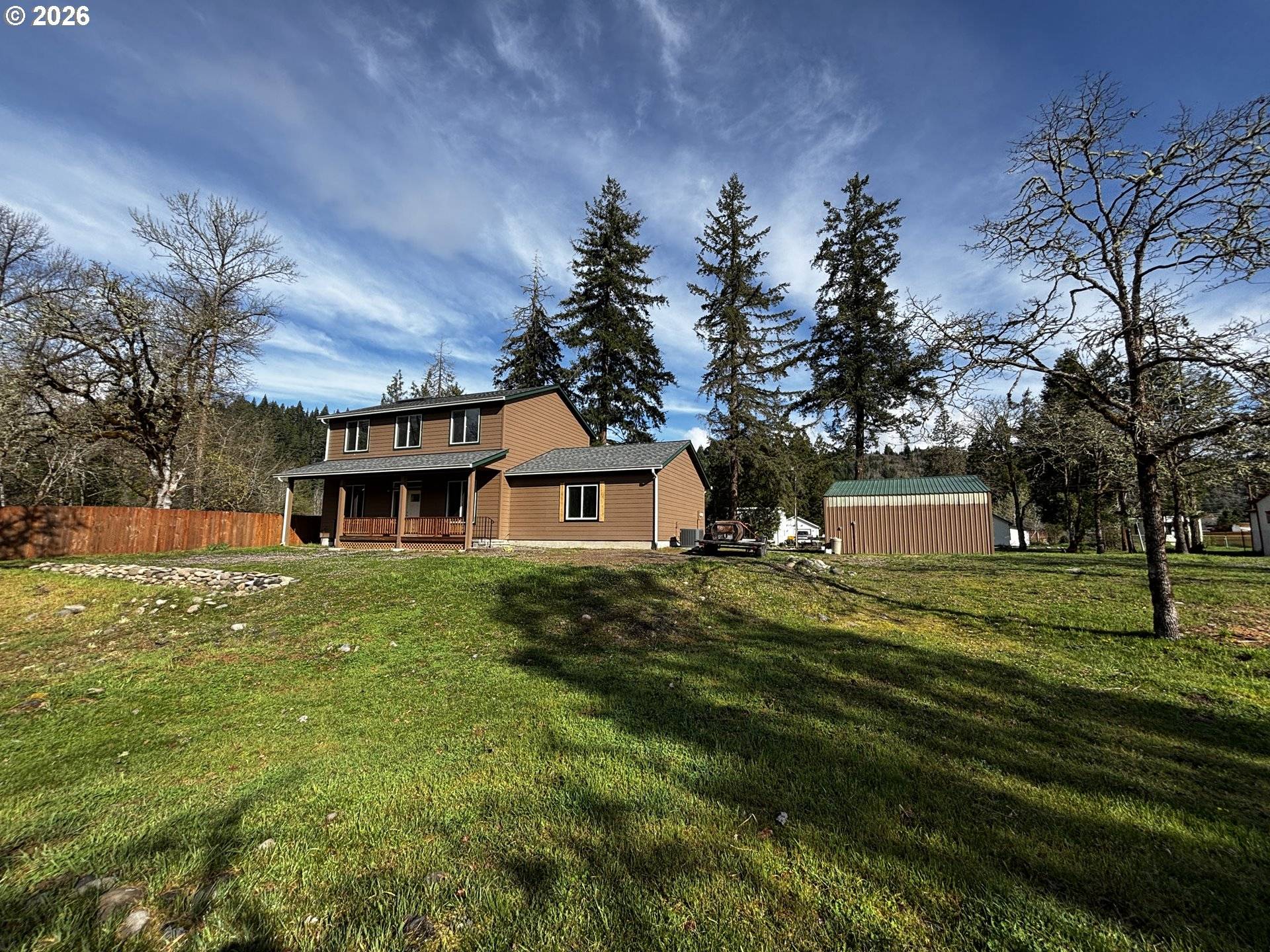 47426 School ST, Oakridge, OR 97463