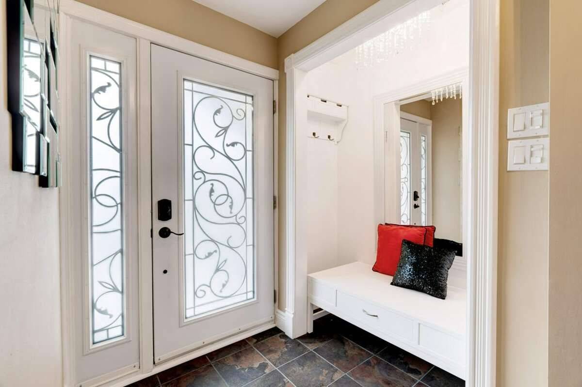 193 Pine Cove RD, Burlington, ON L7N 1W1