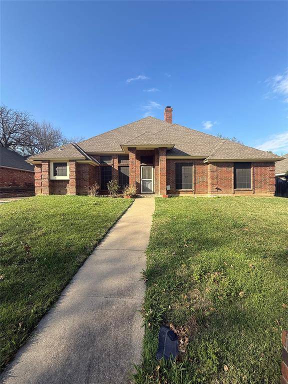 1009 Village Wood Court, Arlington, TX 76012