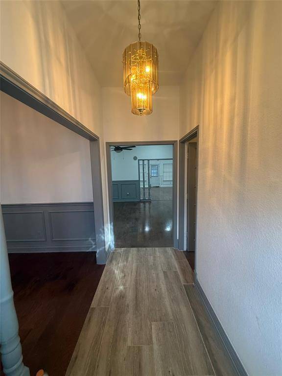 1009 Village Wood Court, Arlington, TX 76012