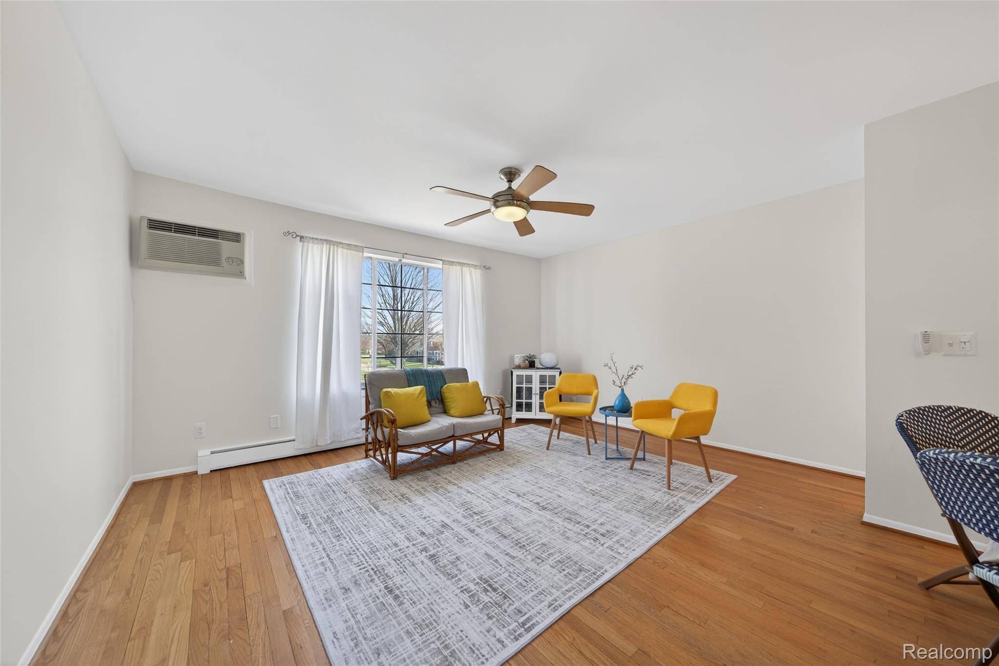 451 Miller AVE #211, Rochester, MI 48307