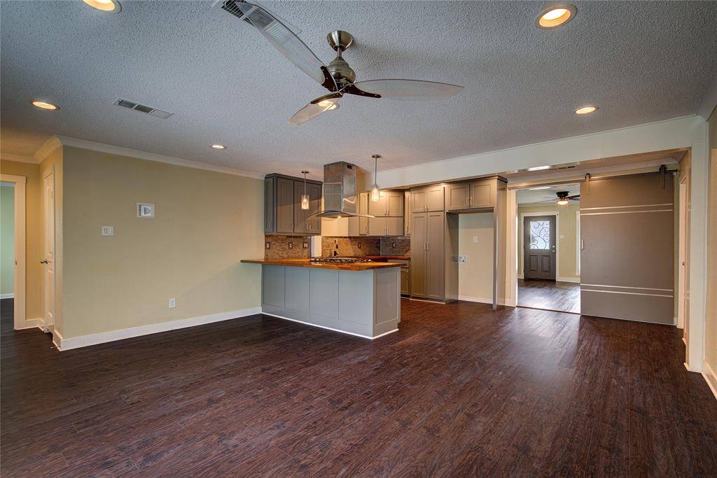 1507 Crestridge Drive, Mesquite, TX 75149