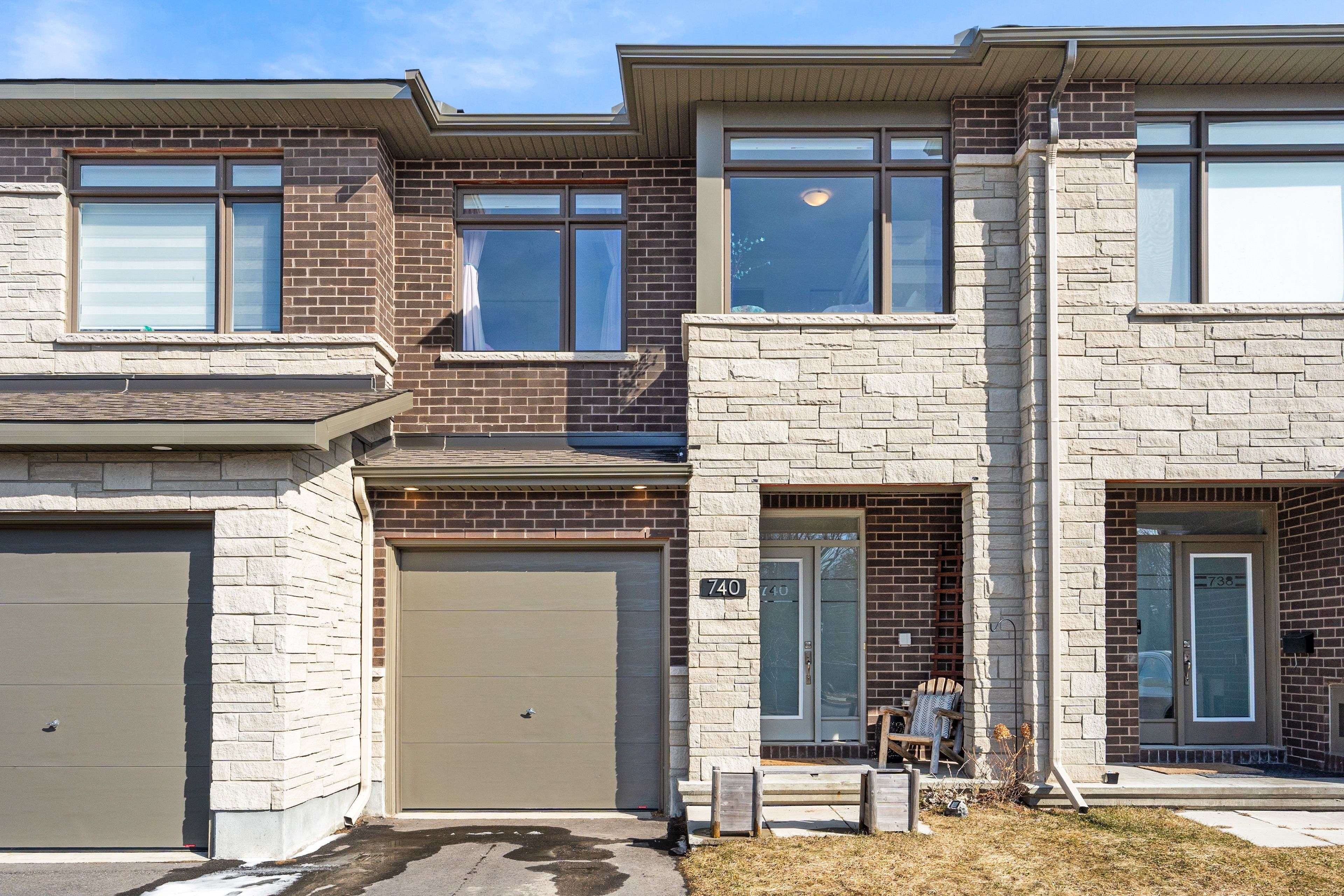 740 MIIKANA RD, Blossom Park - Airport And Area, ON K1X 0H6