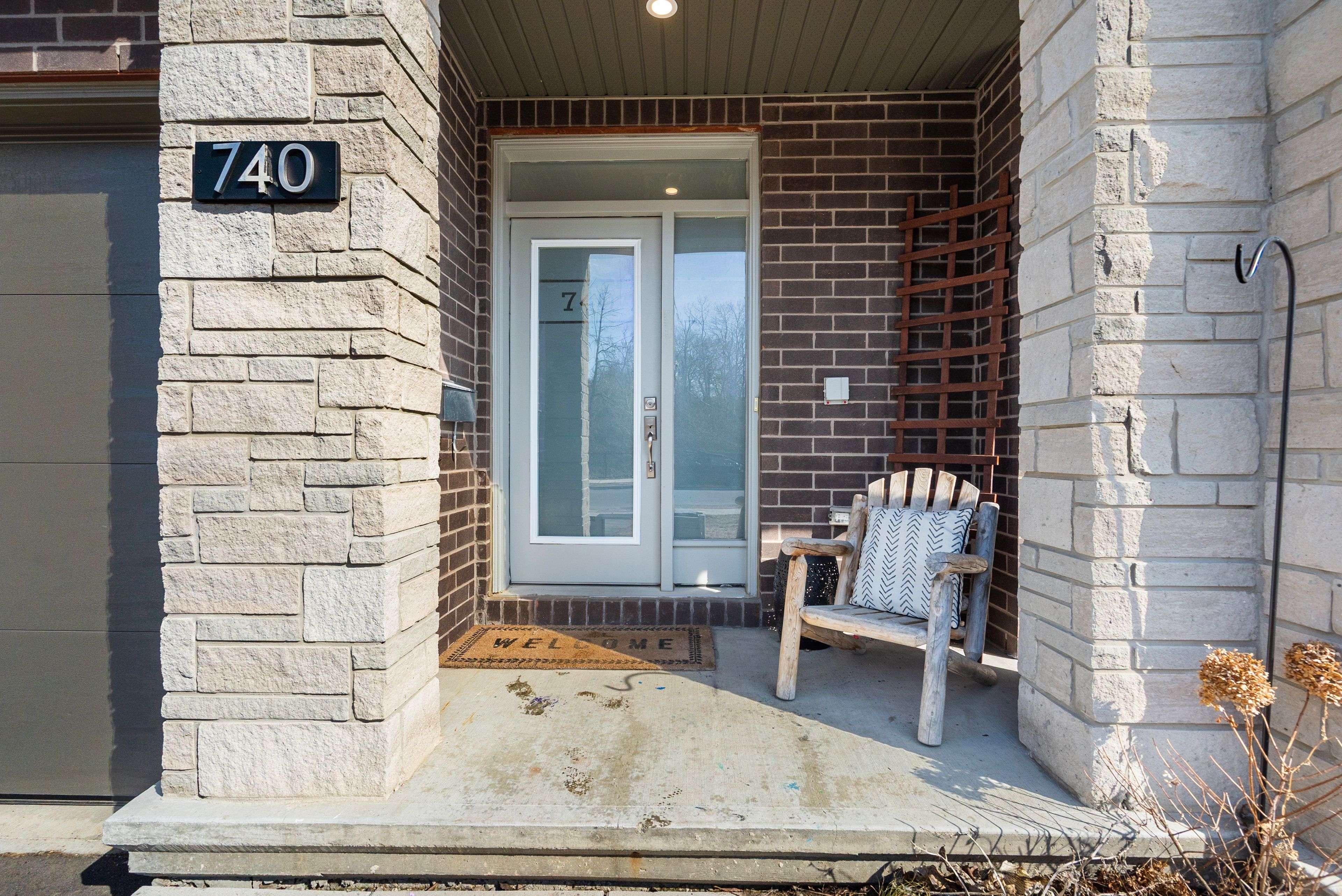 740 MIIKANA RD, Blossom Park - Airport And Area, ON K1X 0H6