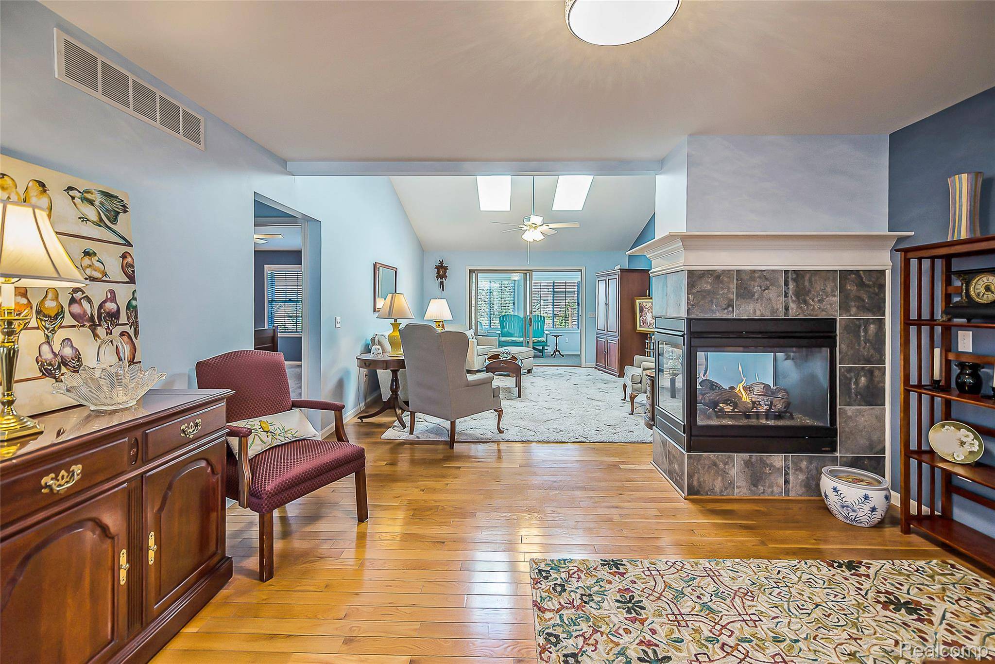 6062 Green Ash DR, Brighton, MI 48116